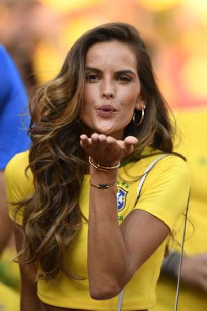 Izabel Goulart a vedere Serbia-Brasile